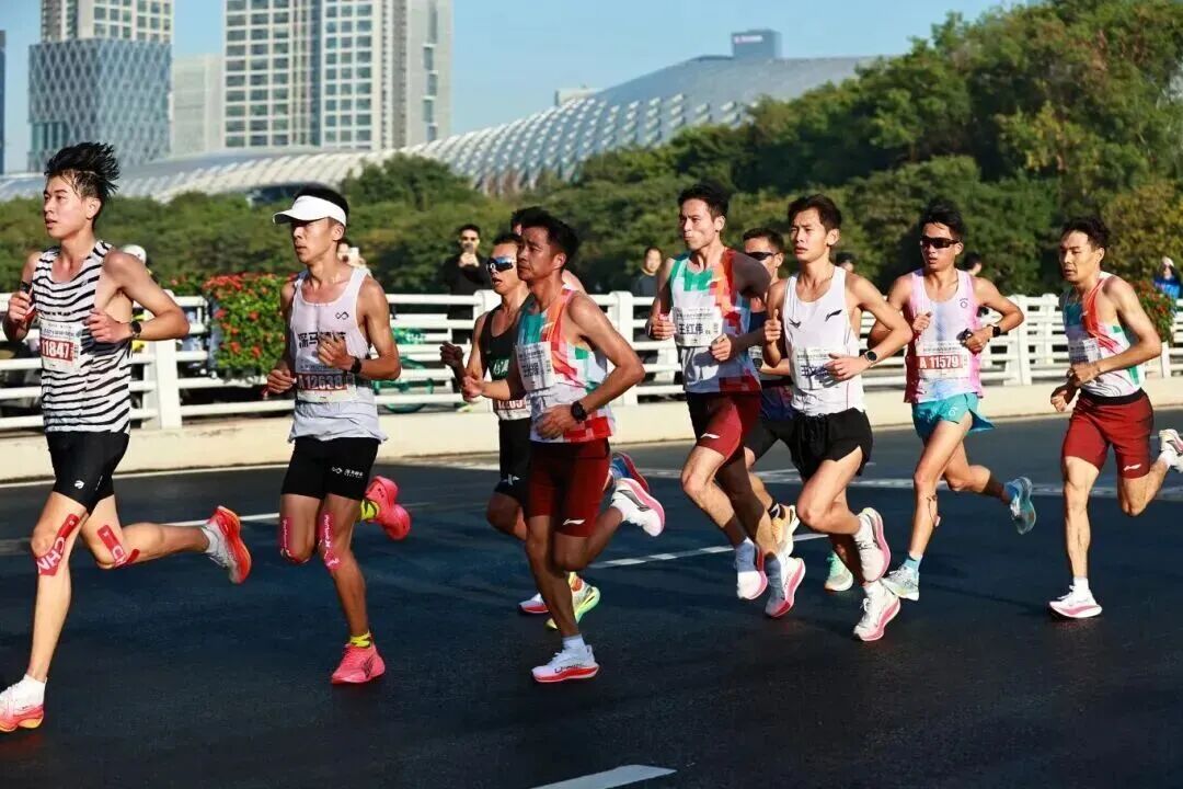 深圳国际马拉松12月5日路线_深圳马拉松赛事官网报名_荣耀2025深圳马拉松报名开启