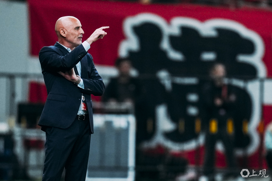 海港队对阵浙江队比赛回顾_末轮打平即夺冠！海港两送世界波3-0浙江_海港队本赛季最后一个主场