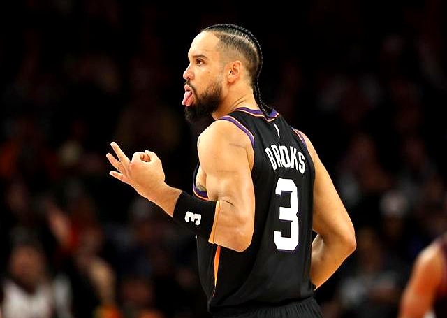 2025NBA杯八强对决预测_老球迷最关心四场对决分析_nba总决赛2025赛程