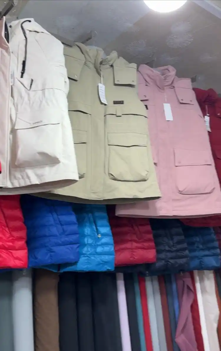 羽绒服翻新手工店_羽绒服翻新价格差异_百元翻新羽绒服是真香还是真坑