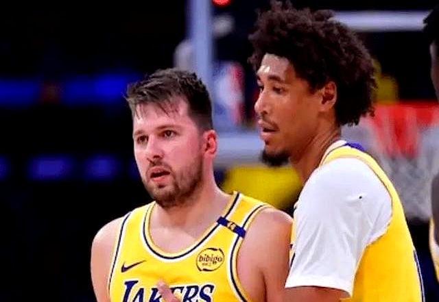 海斯表现_湖人节奏控制_热火22连胜