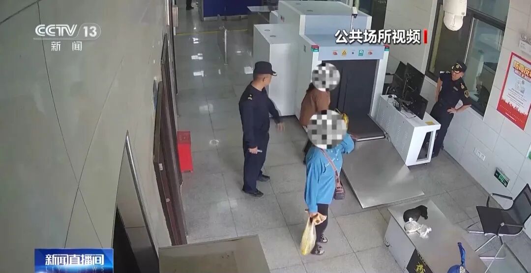 女子裤子内藏1公斤活虫入境，因体态异常被海关拦下，两同伴用丝袜绑藏2公斤活虫，包里还有4小袋