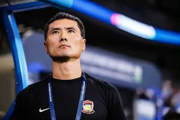 中国本土教练出任国足主帅_邵佳一执教国足_中国男足教练