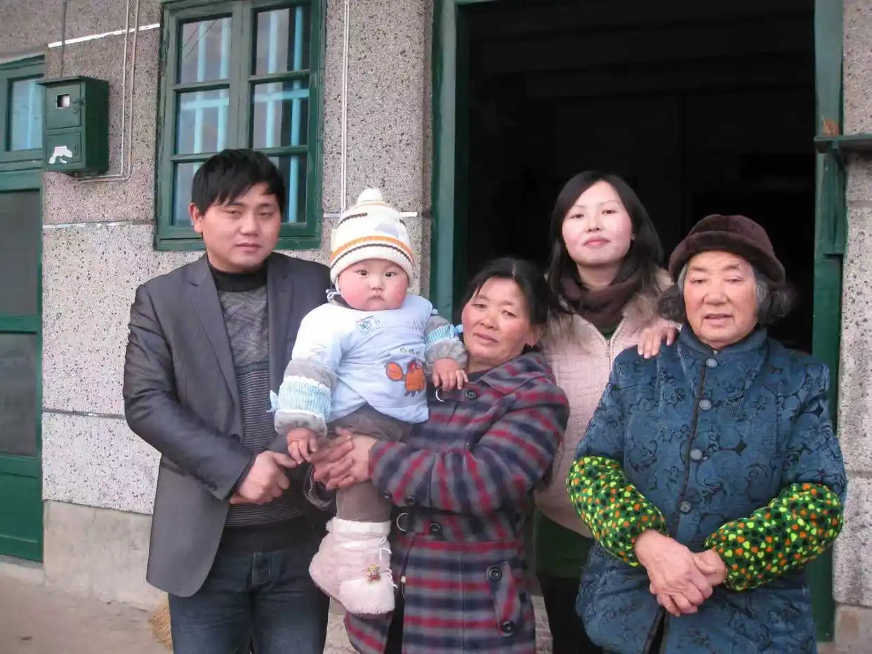 14岁初中生作文看哭全网 本人回应_藏在罐子里的爱 中学生作文 网络引发共鸣