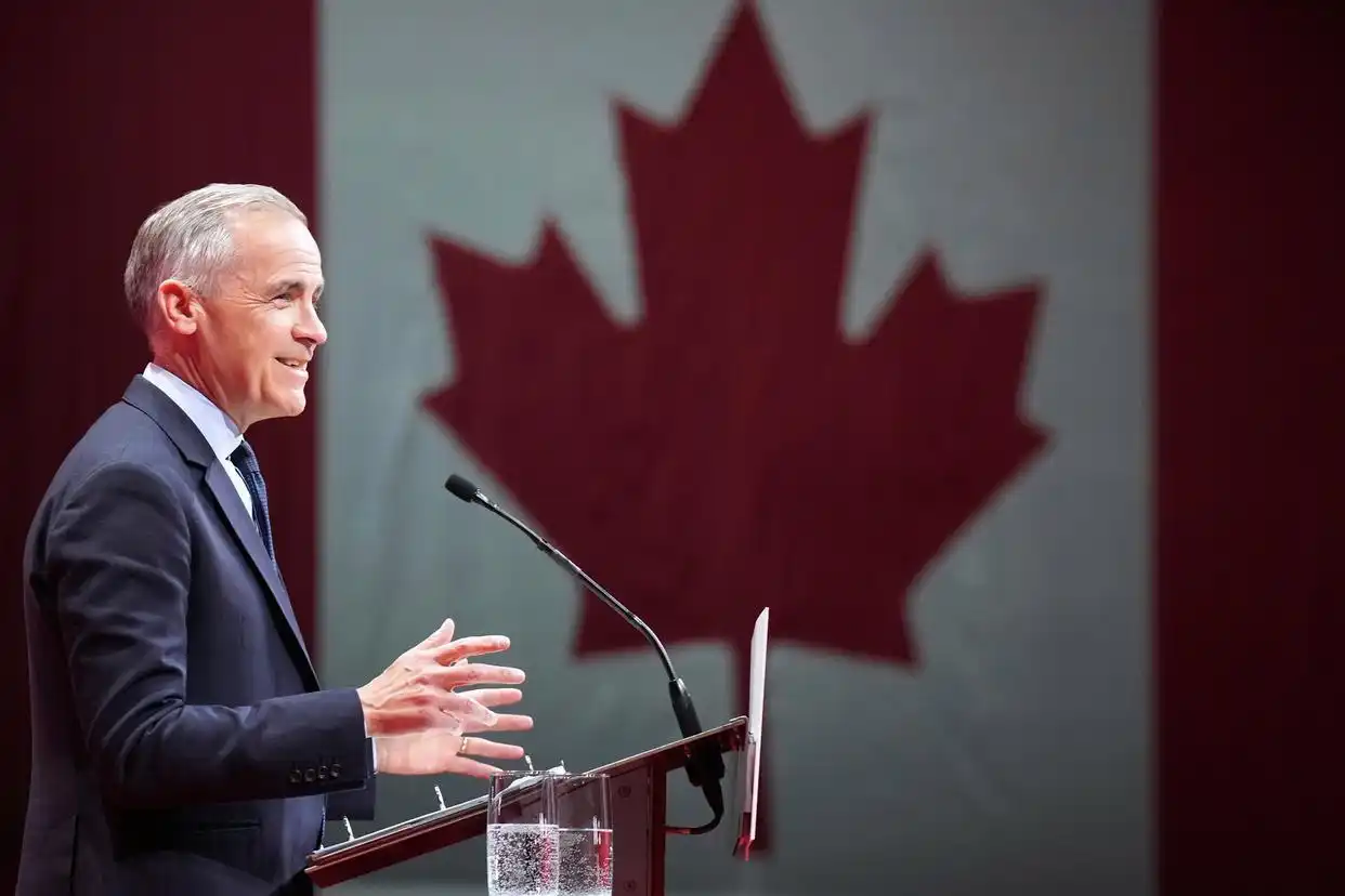 卡尼政府财政预算案_加拿大总理：我们和美国结束了_加拿大减少对美国依赖