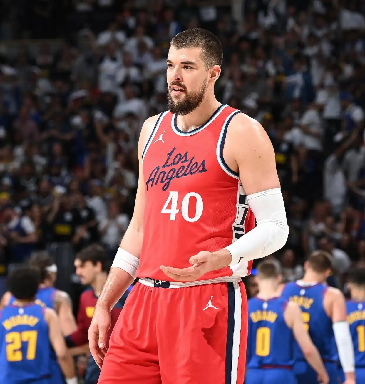 NBA常规赛太阳对阵快船 贾伦格林首秀_太阳主场击败快船 比赛详细数据_太阳胜快船 杰伦-格林首秀超燃