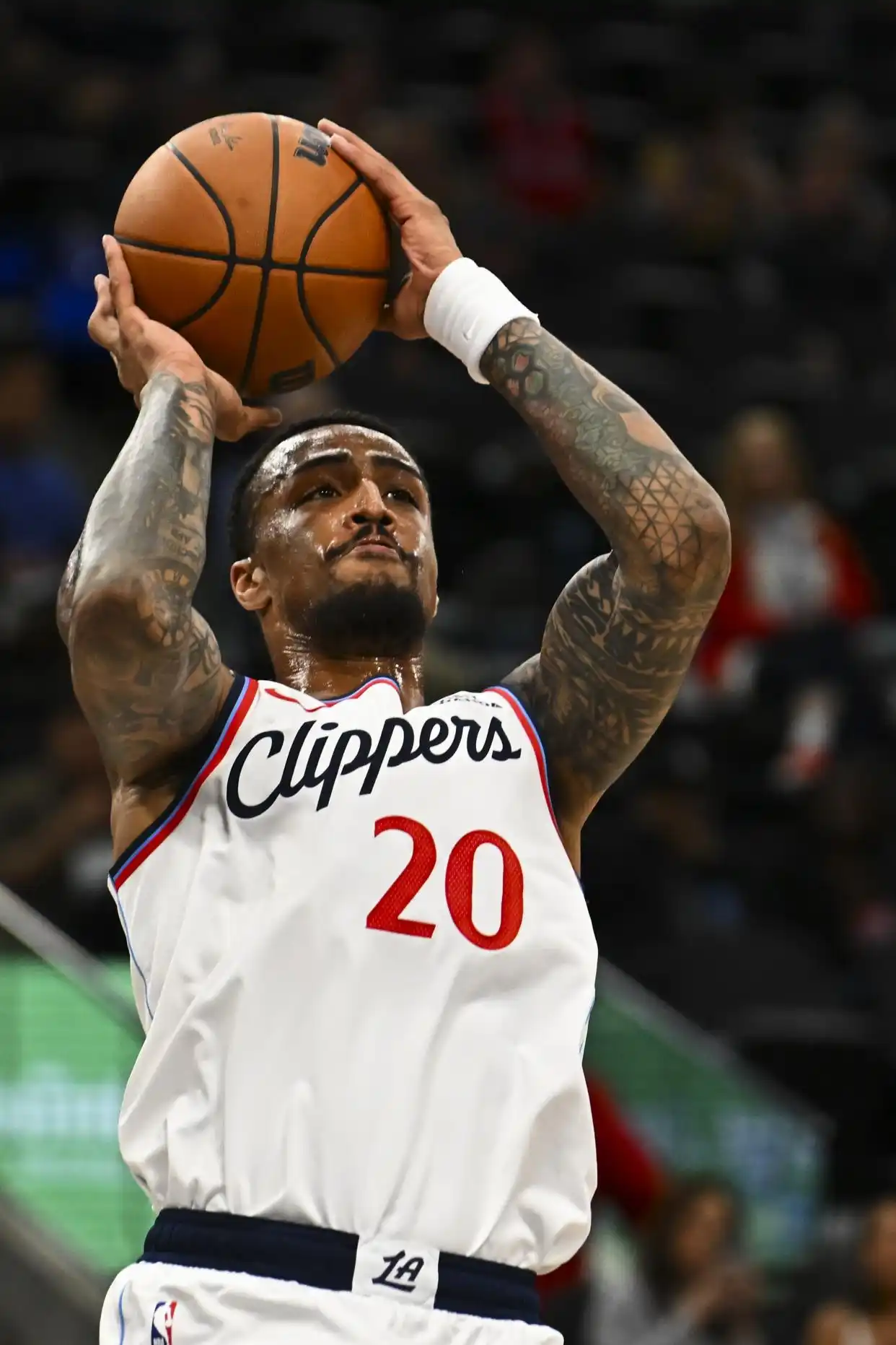 太阳胜快船 杰伦-格林首秀超燃_太阳主场击败快船 比赛详细数据_NBA常规赛太阳对阵快船 贾伦格林首秀