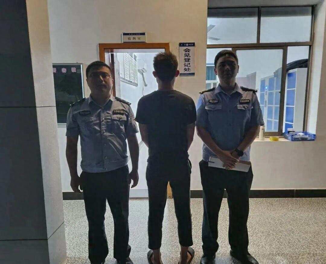 2025年奇葩新闻事件_周杰伦模仿大赛结果_2025年国内外重大事件