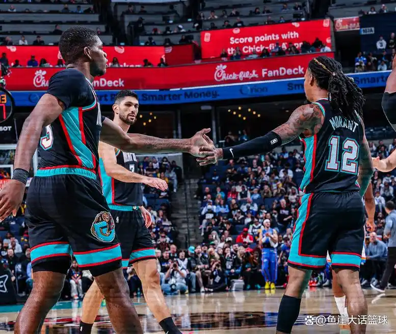 灰熊雷霆比赛分析_莫兰特表现低迷_亚历山大35+7+6 雷霆擒灰熊达成赛季10胜