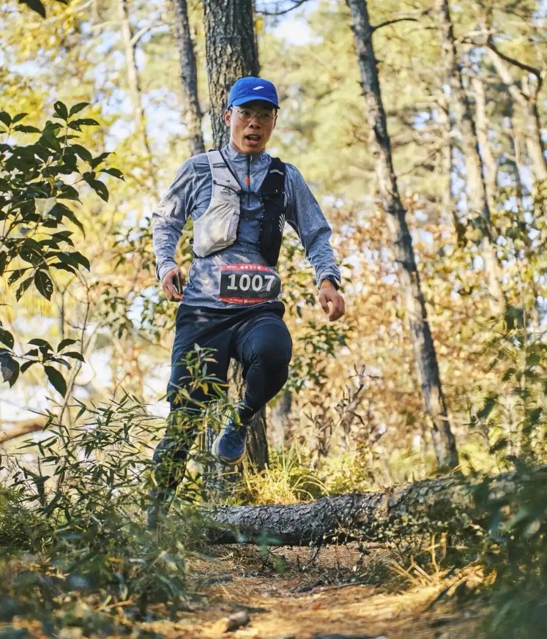 周末跑山体验_越野跑赛事报名_马拉松照片