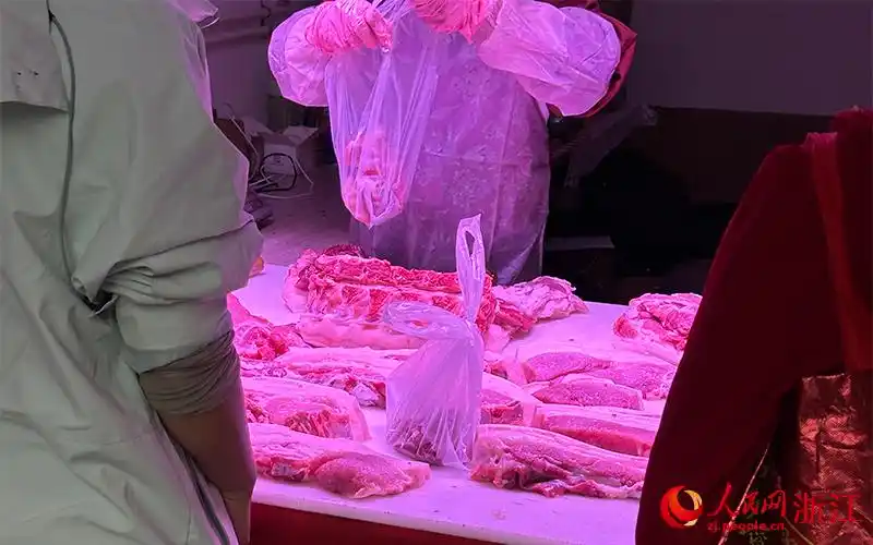 生鲜灯不能两年都关不了_美颜生鲜灯 红色灯罩生鲜灯 新国标生鲜灯