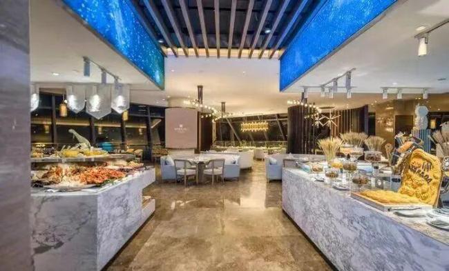 五星级酒店推40元剩菜盲盒：有大闸蟹，性价比高引发关注