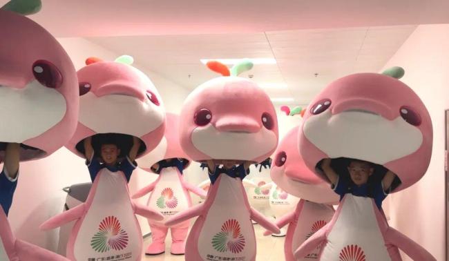 “大湾鸡”内胆是一群武校学生 习武少年成国民萌宠