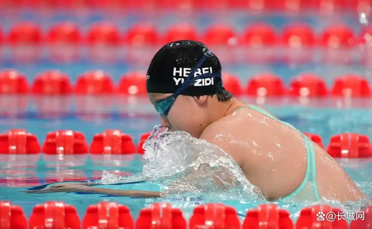13岁女子游泳亚洲纪录保持者_13岁小孩姐回应破亚洲纪录夺冠_于子迪全运会夺冠打破纪录