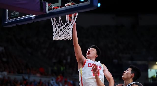 亚洲杯后世界杯预选赛大名单争议_韩国男篮国家队名单_中国男篮集训名单19人