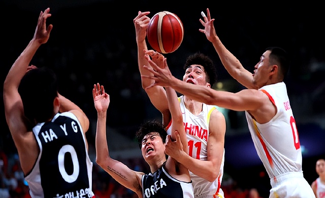 韩国男篮对阵中国队_韩国男篮国家队名单_李贤重崔俊龙梁洪硕