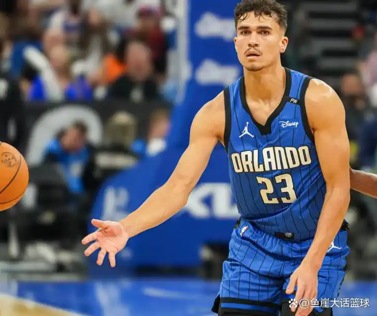 NBA魔术vs勇士比赛分析_库里空砍34+9巴特勒33分 勇士客场不敌魔术_魔术首发阵容介绍