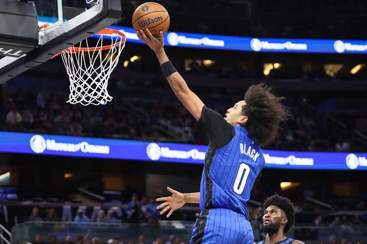 库里空砍34+9巴特勒33分 勇士客场不敌魔术_NBA常规赛 魔术 对阵 勇士 库里 班凯罗 缺战