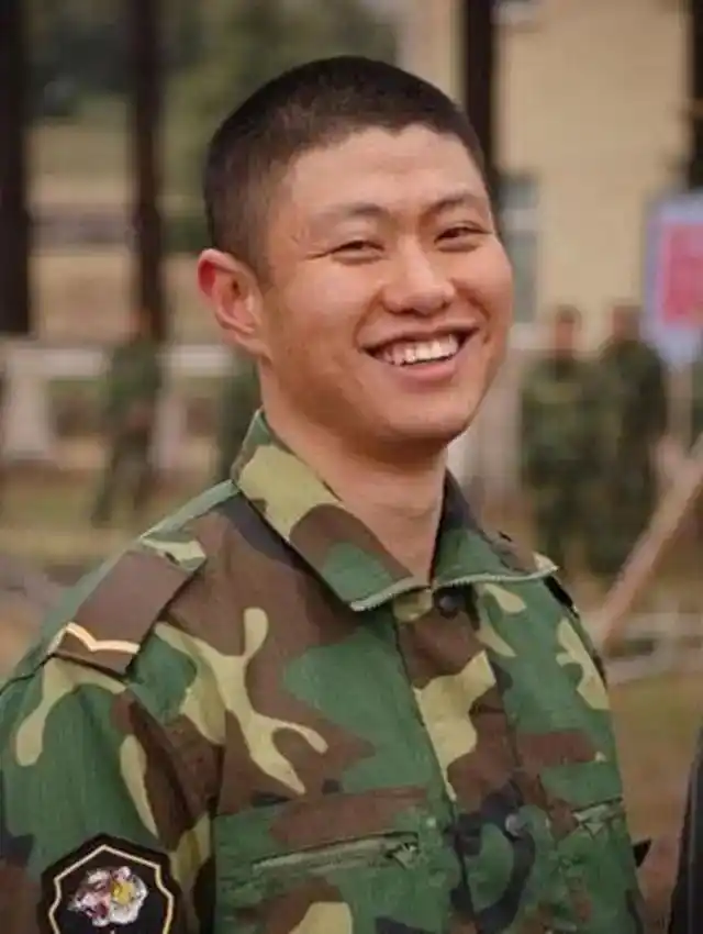 演员赵荀公布重伤十年治疗画面_赵荀十年前拍戏受伤_赵荀我是特种兵之利刃出鞘受伤经历