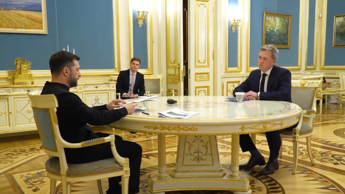 泽连斯基已收到美和平计划草案，将与特朗普通话磋商