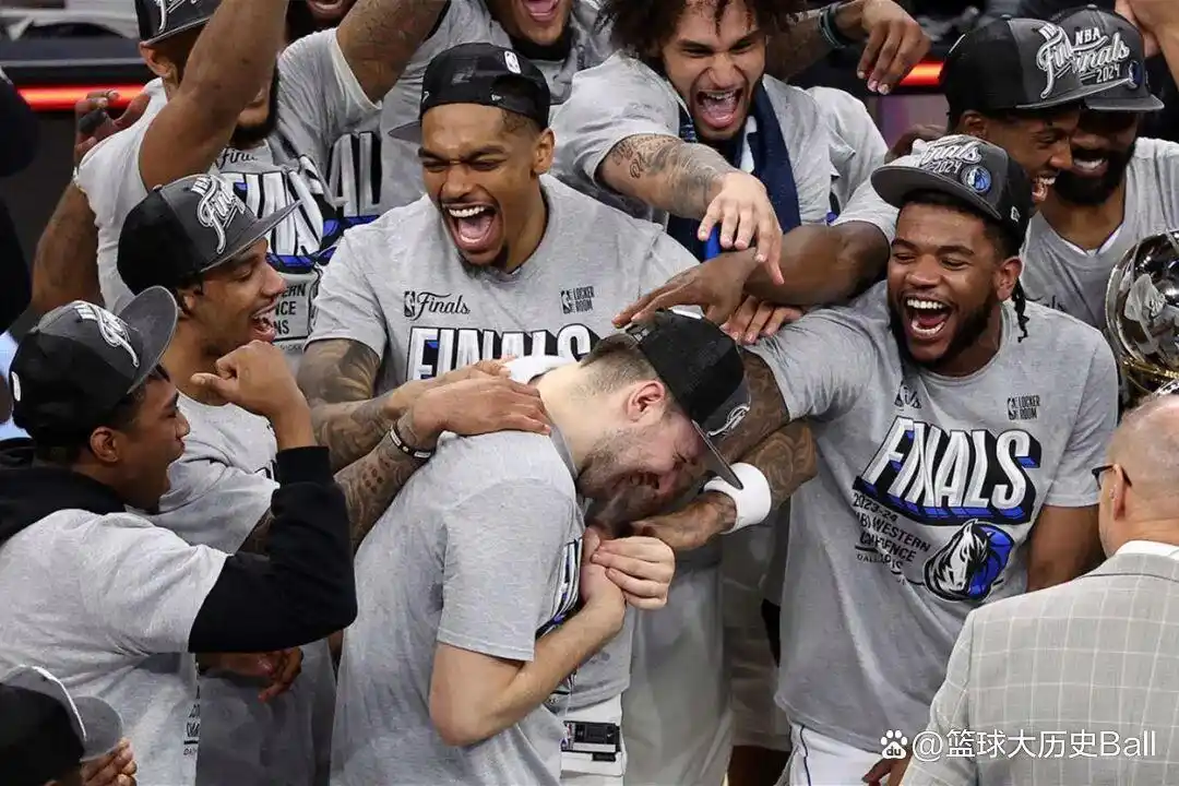 shams：独行侠对交易欧文不感兴趣 他们认为欧文&弗拉格很_独行侠交易浓眉_弗拉格重建方案