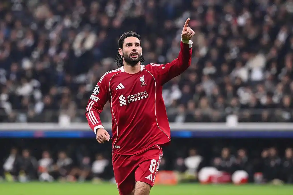 欧冠-埃基蒂克反戈 利物浦5-1结束四连败_埃基蒂克范戴克维尔茨进球_利物浦欧冠逆转法兰克福