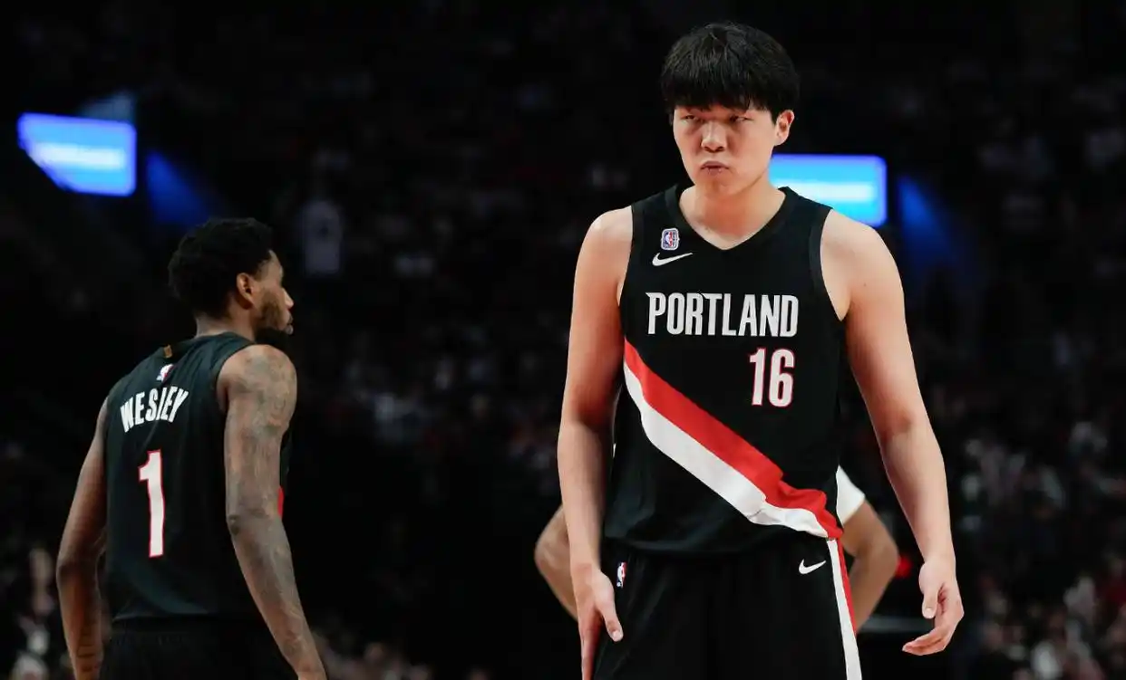 NBA常规赛杨瀚森首秀_中国球员NBA适配性_杨瀚森首秀2分1板 开拓者惜败森林狼