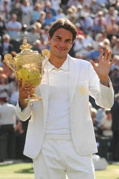 费德勒世界第一周数纪录_网球历史地位排名_费德勒职业生涯排名数据