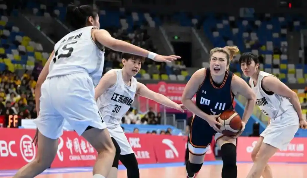 WCBA新赛季变动_李梦官宣加盟全新女篮联赛 起始年薪为200万美元_李梦宣布加盟新联赛