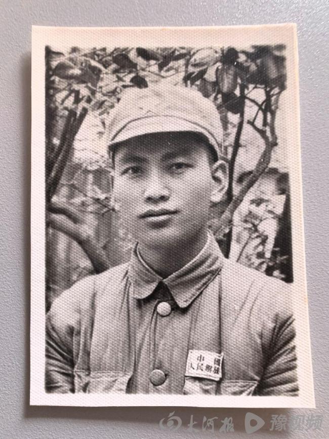 95后女孩打开姥爷的战场日记看哭了 文字拉近时空距离