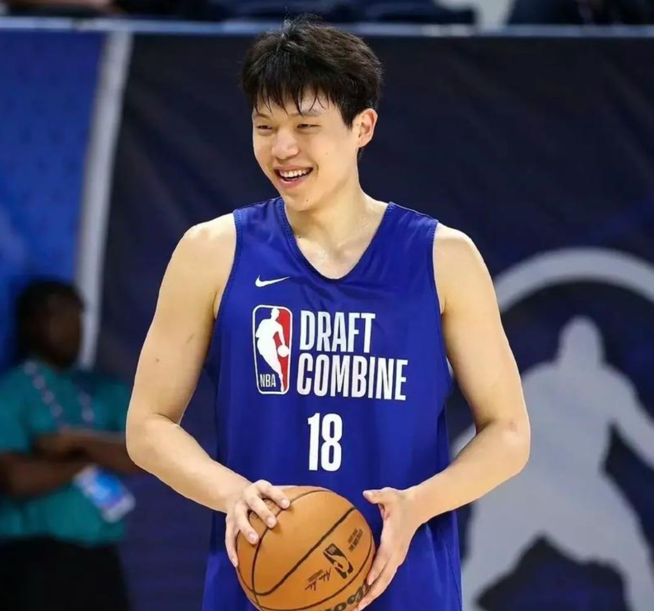 2025年国际体育新闻_2025年男篮世锦赛半决赛_2025年国内体育新闻