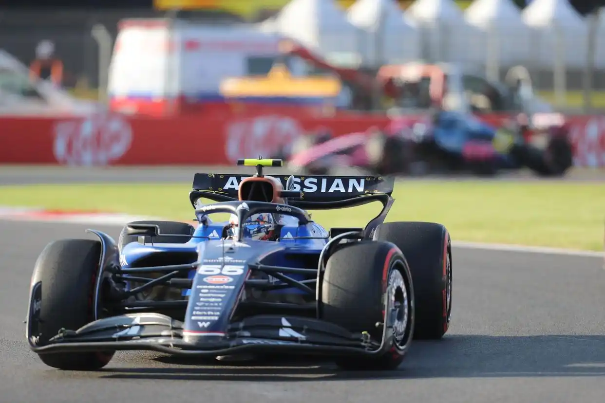 2025赛季世界一级方程式赛车锦标赛墨西哥城大奖赛练习赛_f1墨西哥城大奖赛第三次练习赛_威廉姆斯车队西班牙车手塞恩斯比赛照片