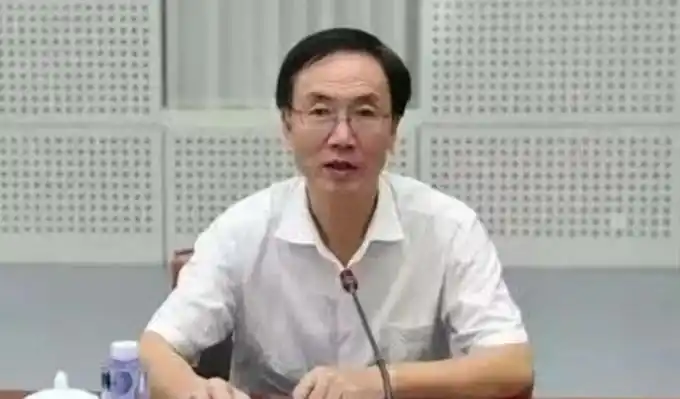 江敦涛被查 重庆：坚决拥护中央决定_重庆市政府党组成员、副市长江敦涛被查_中央纪委国家监委纪律审查和监察调查