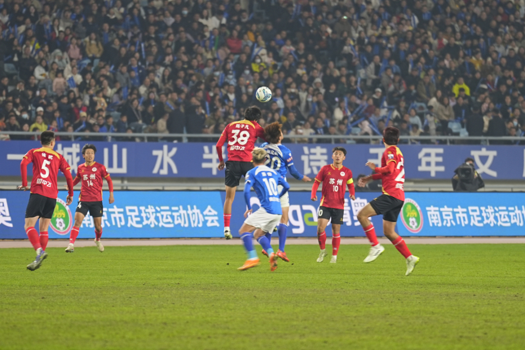 60539人寒夜观战“宁苏德比” 首回合苏州队3：0胜南京队