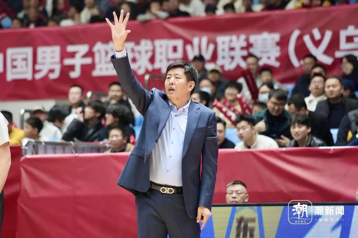 亚历山德罗斯·法莱卡斯执教_浙江稠州金租男篮丁伟下课_曝浙江稠州主帅丁伟下课 曾执教过cba八支球队