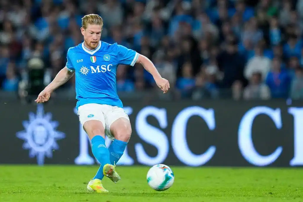 阿斯报：右膝接受关节镜手术，33岁卡瓦哈尔预计将缺阵6到10_皇马队长卡瓦哈尔伤情恢复及赛季目标_卡瓦哈尔右膝手术缺阵2至3个月