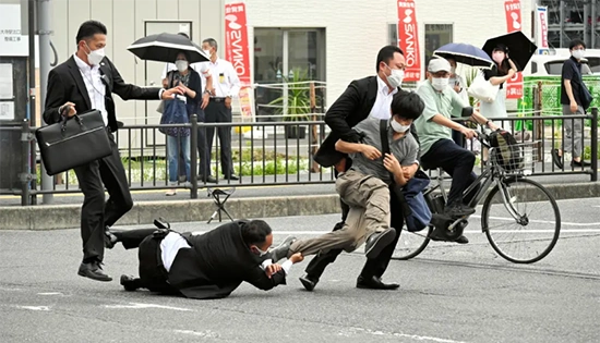 安倍晋三遇刺案 奈良地方法院审理 山上彻也 刺杀动机_安倍晋三枪击案嫌疑人认罪