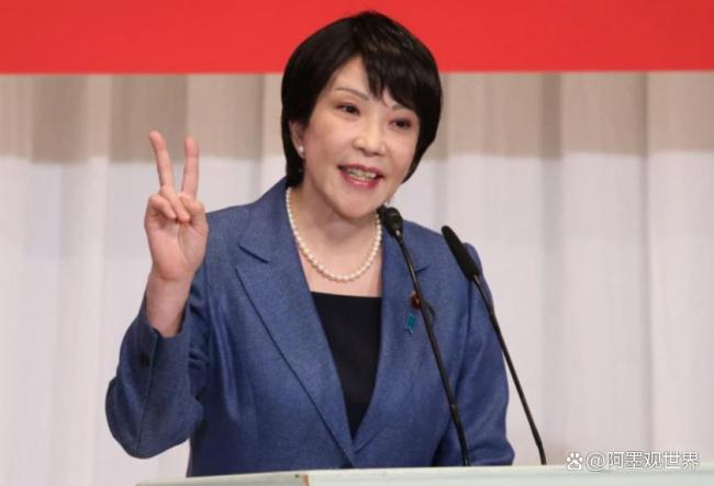 特朗普访问日本在美军士兵面前跳舞 即兴风格引关注