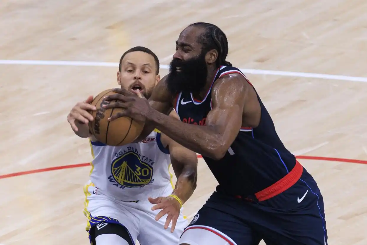 惨败！哈登20分，小卡状态不佳，快船客场不敌勇士