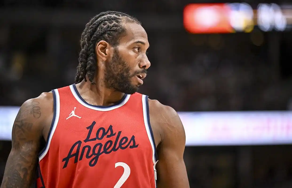 库里19+8哈登下半场0分 勇士轻取快船两连胜_NBA勇士对阵快船比分_勇士对阵快船最新战报