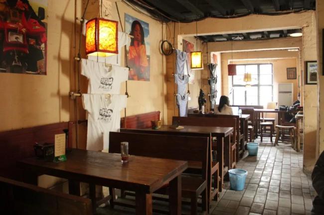 拒绝35岁中年人的青旅 00后也不住了 公共性成双刃剑