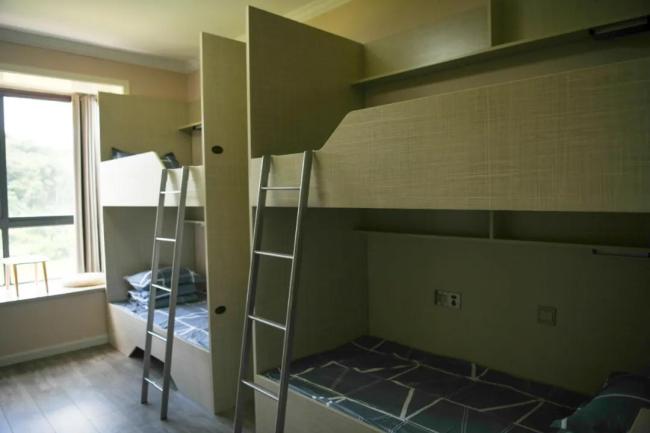 拒绝35岁中年人的青旅 00后也不住了 公共性成双刃剑