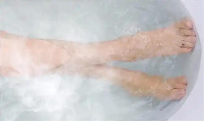 未来人体洗澡机_日本自动洗澡机上市 271万一台_纳米气泡技术洗澡机