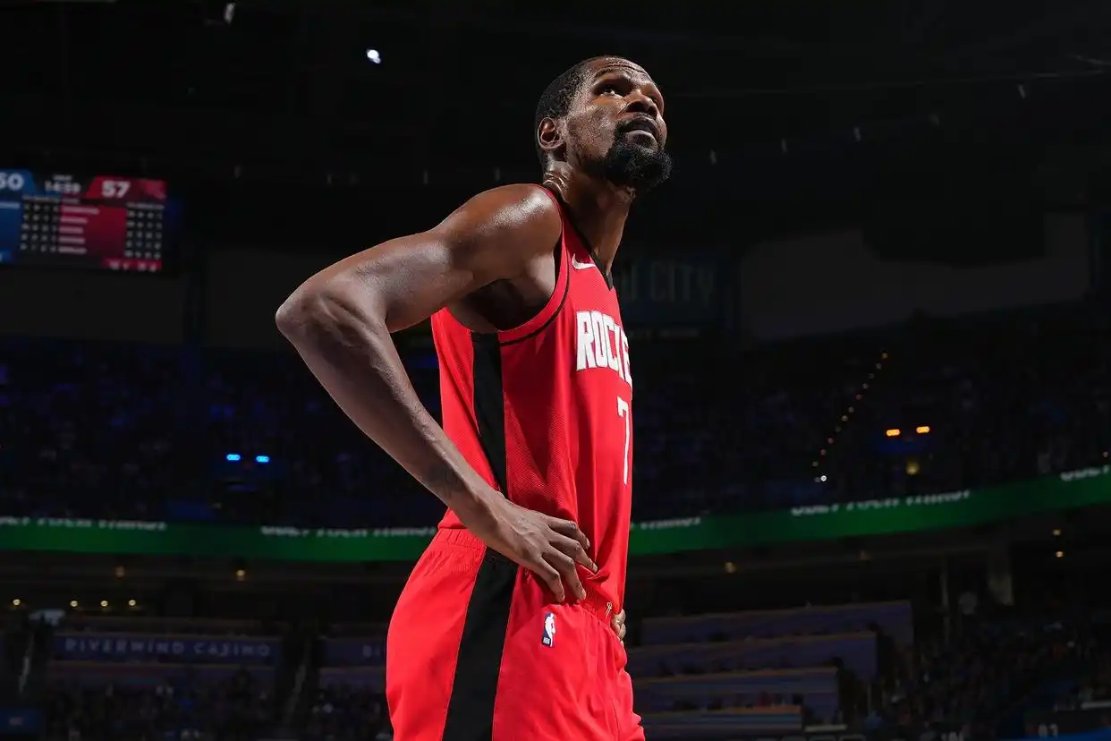 两连胜！杜兰特31分，巴恩斯英格拉姆各砍60分，火箭击败猛龙