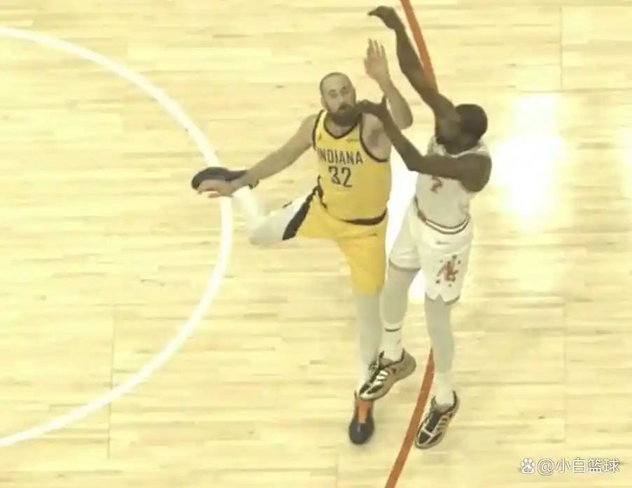 杜兰特30+6+5西亚卡姆23分 火箭送步行者9连败_杜兰特30分表现分析_NBA火箭vs步行者比赛回顾