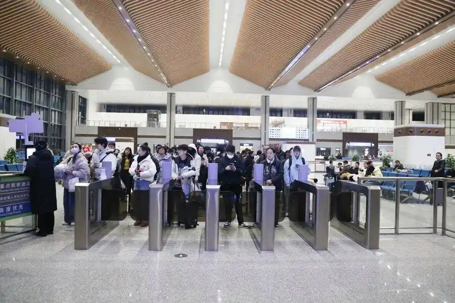 雪来的时候歌词是什么意思_2026年第二场雪要来了_雪来雪去