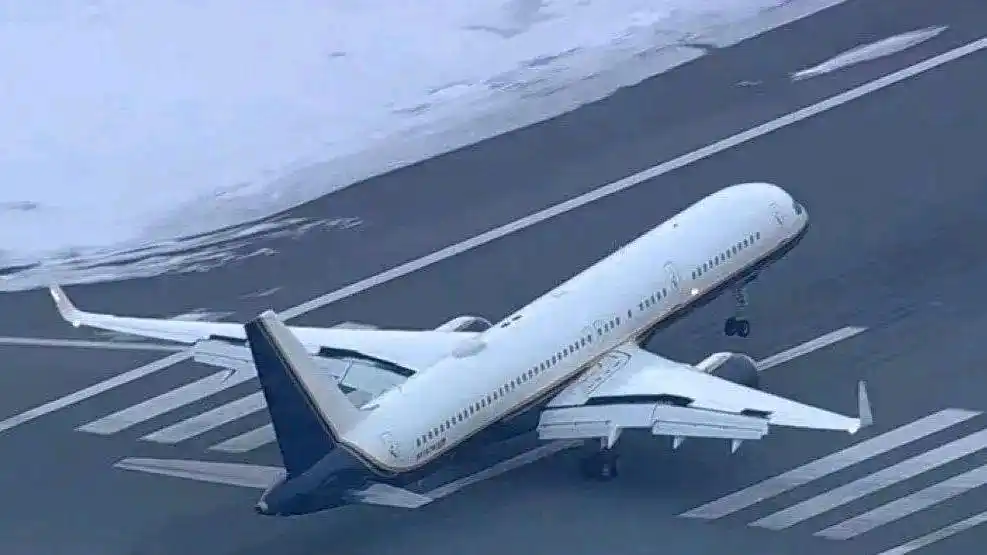 载有马杜罗的飞机抵达美国纽约！特朗普：美国将“管理”委内瑞拉