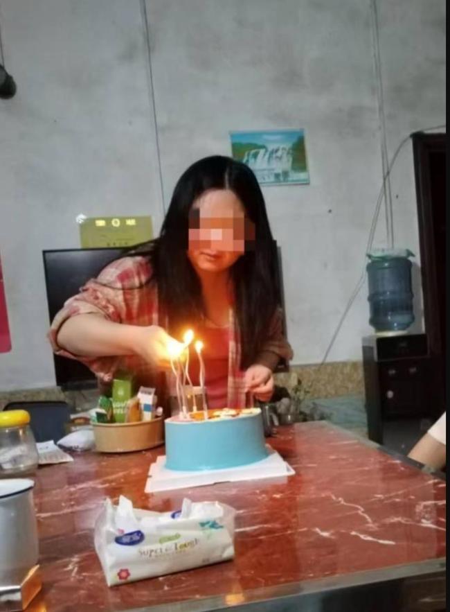 女生黄山坠亡 景区被判担责15％