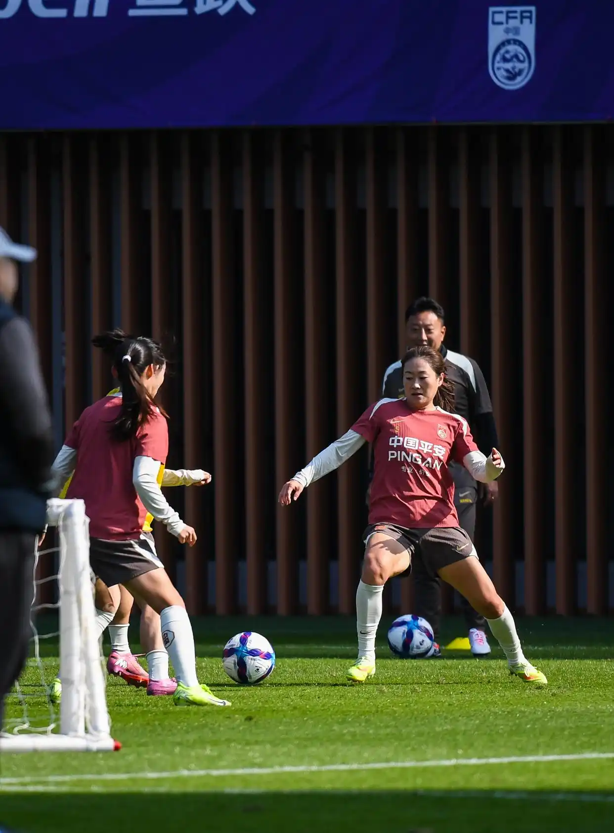 中国女足主教练米利西奇_中国女足主帅：0-8英格兰令人失望 亚洲杯拿出更好表现_中国女足集训备战亚洲杯