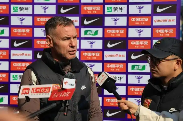中国女足主帅：0-8英格兰令人失望 亚洲杯拿出更好表现_女足亚洲杯备战训练_中国女足主教练米利西奇